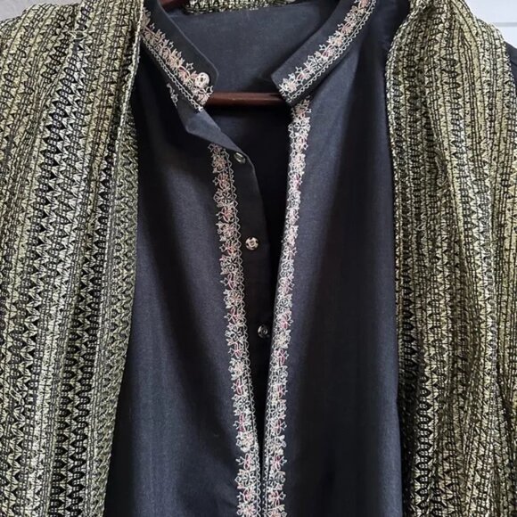 Black Kurta with Gold Tassel Scarf - Picture 2 of 3